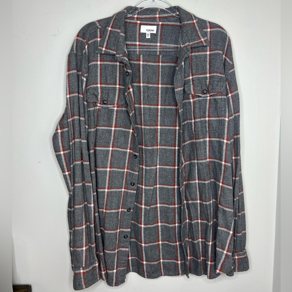 SONOMA men’s XL cotton button down flannel shirt. Gray/white/orange plaid. - Picture 2 of 5